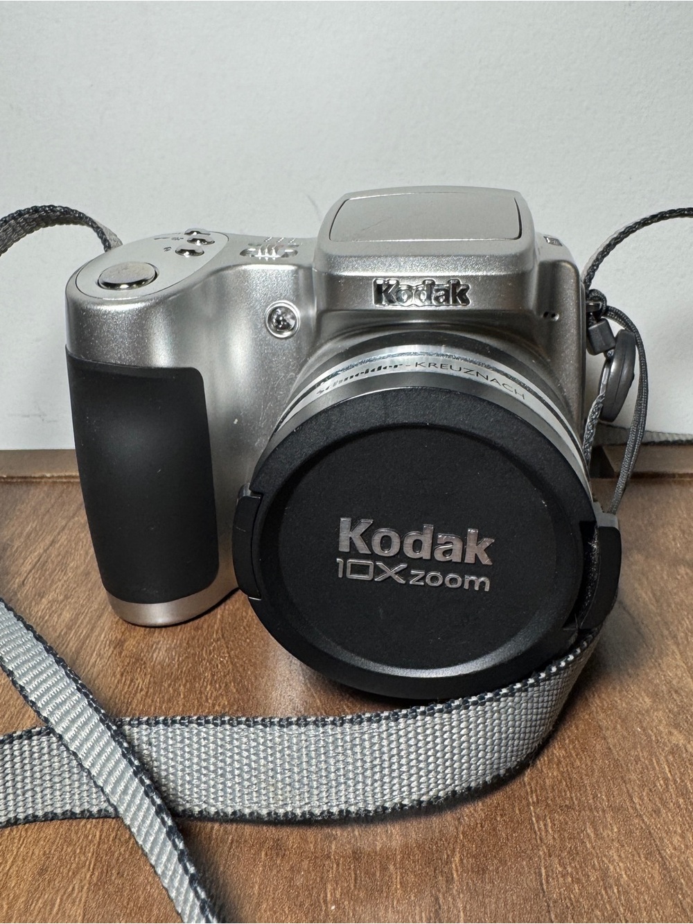 Kodak Silver and Black 10X Zoom Digital Camera with Strap